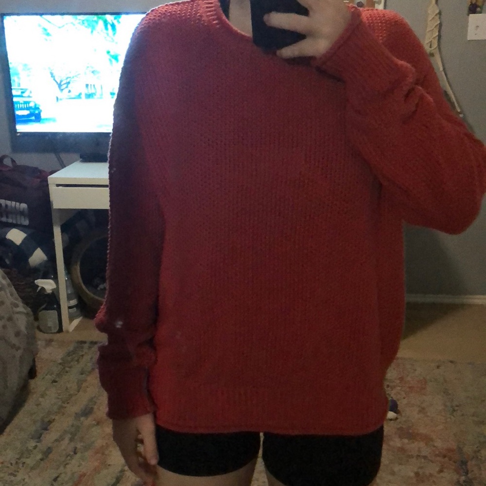 Jessica Simpson pink sweater